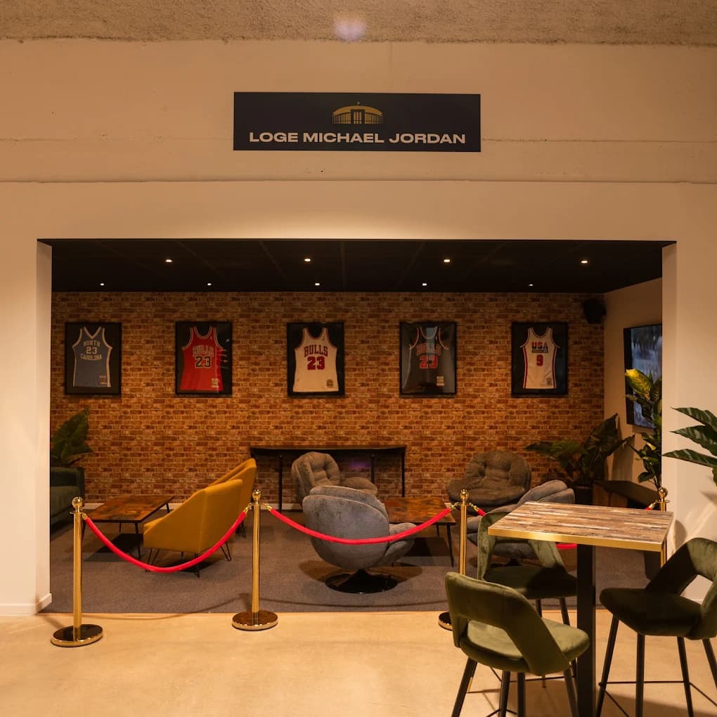 Loge Michael Jordan